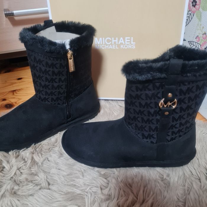michael kors yancy boots